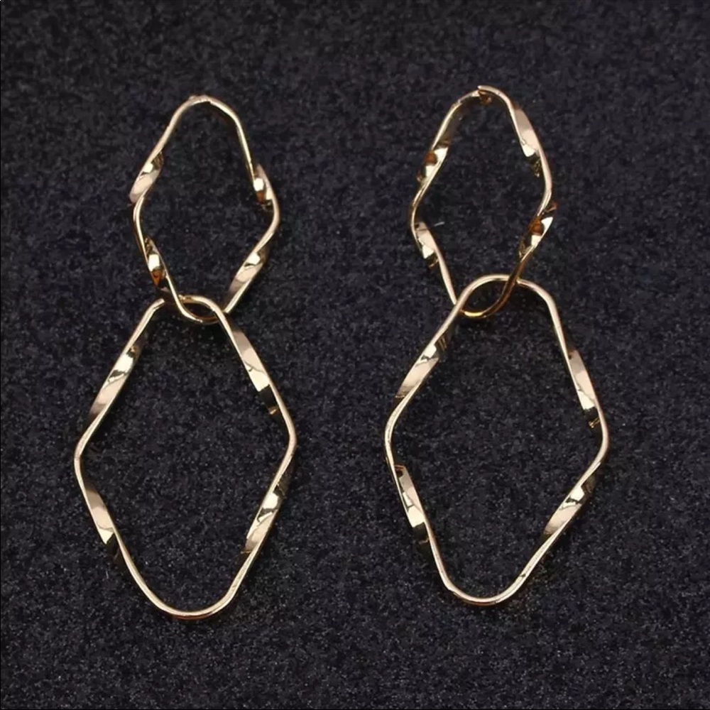 New Alloy Drop Metal Twist Rhombus Geometric Dangl